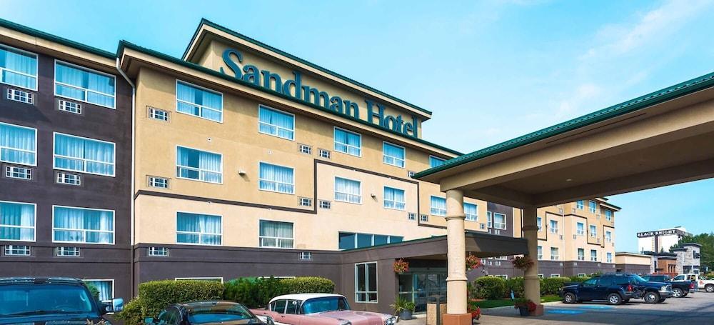 Sandman Hotel רד דיר מראה חיצוני תמונה