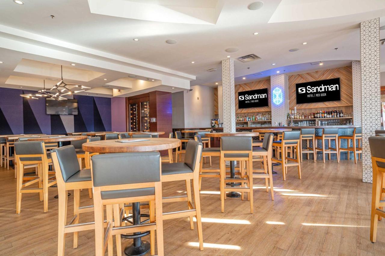 Sandman Hotel רד דיר מראה חיצוני תמונה