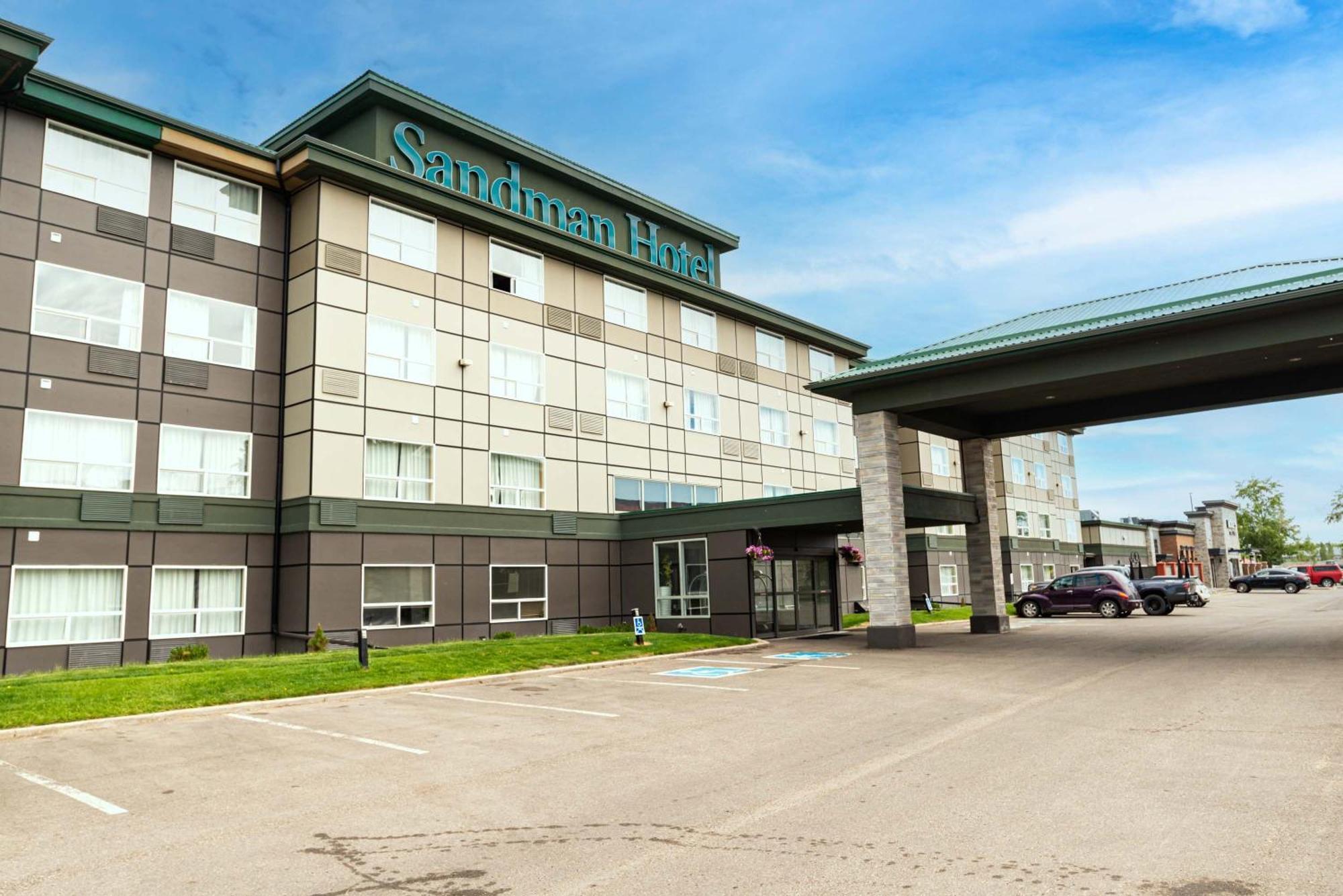 Sandman Hotel רד דיר מראה חיצוני תמונה