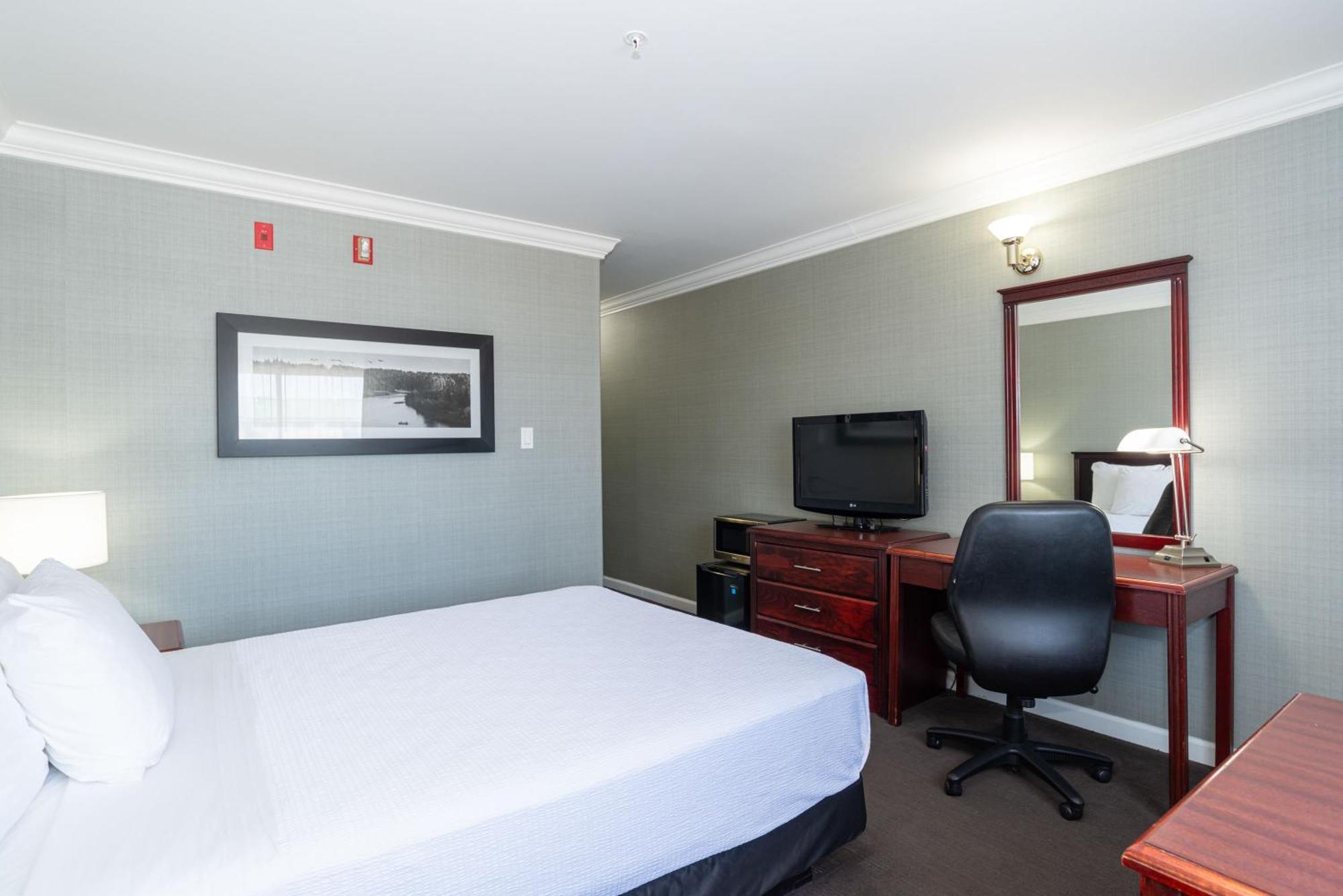 Sandman Hotel רד דיר מראה חיצוני תמונה