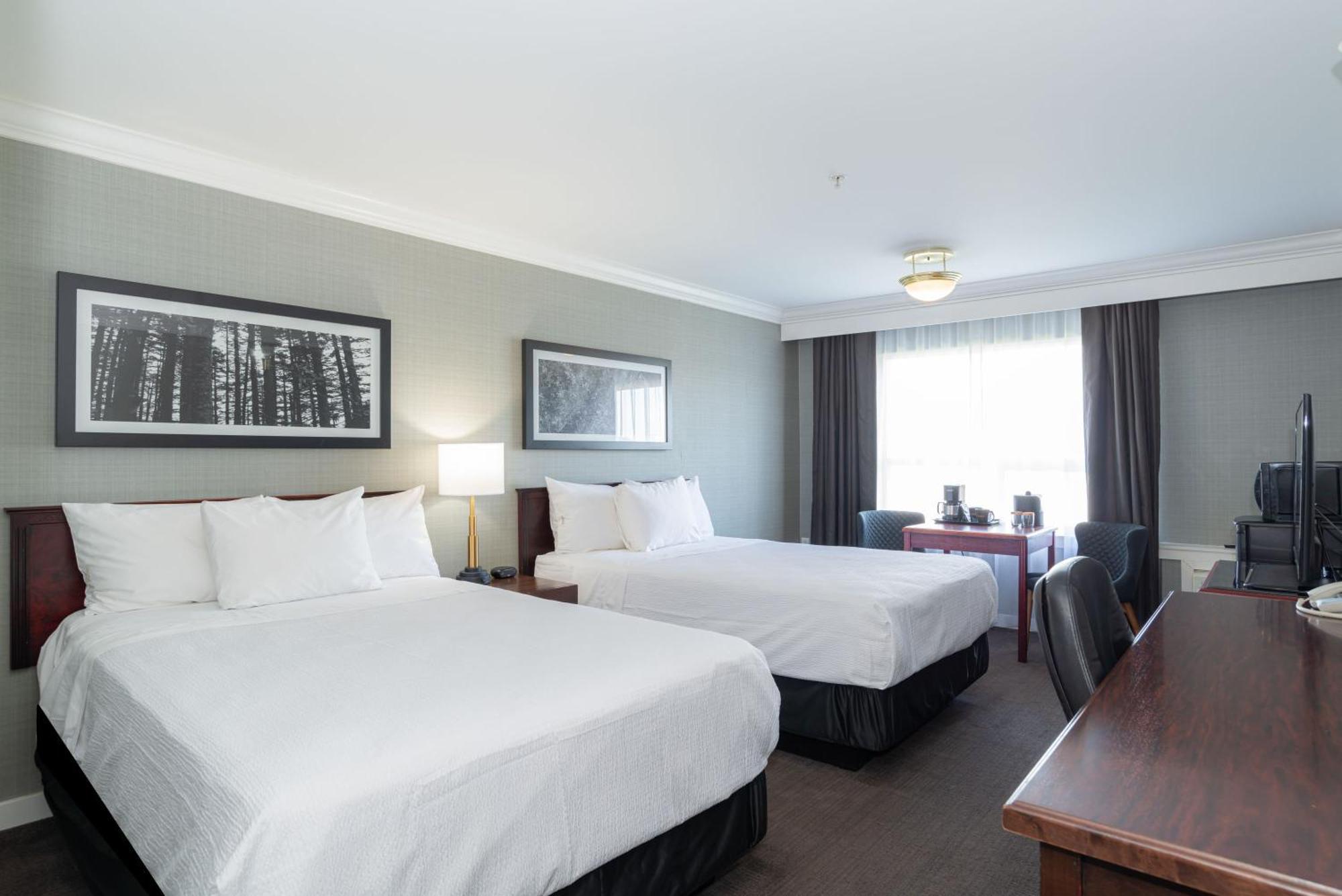 Sandman Hotel רד דיר מראה חיצוני תמונה