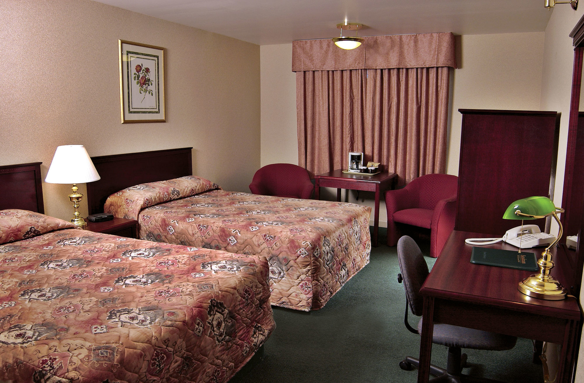 Sandman Hotel רד דיר מראה חיצוני תמונה